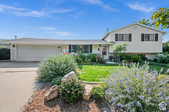 752 E SOUTHWOOD DR, Murray, Utah 84107, 3 Bedrooms Bedrooms, ,3 BathroomsBathrooms,Residential,Single Family Residence,752 E SOUTHWOOD DR,2021914