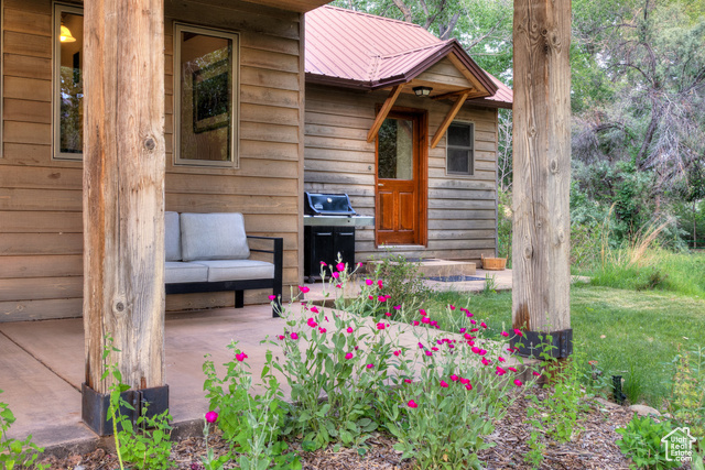 Photo 10 for MLS #2022032 at 2927 S East Bench Rd
