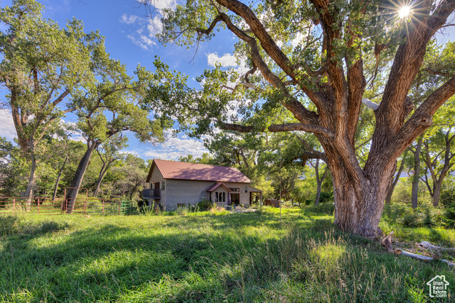 Photo 6 for MLS #2022032 at 2927 S East Bench Rd