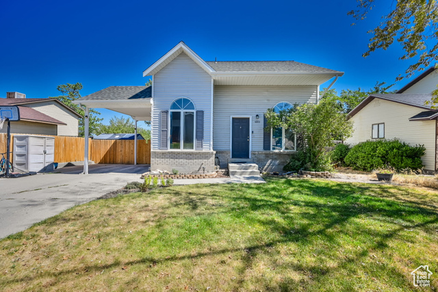 6551 S LOTUS WAY, West Jordan, Utah 84081, 4 Bedrooms Bedrooms, ,2 BathroomsBathrooms,Residential,Single Family Residence,6551 S LOTUS WAY,2022336