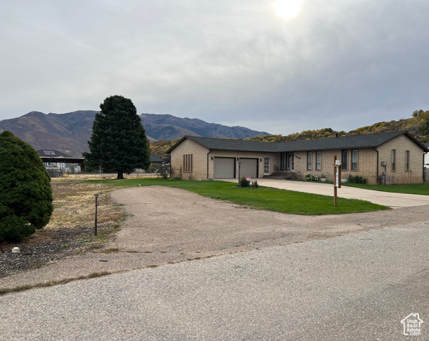 7420 S 1025 E, South Weber, Utah 84405, 3 Bedrooms Bedrooms, ,3 BathroomsBathrooms,Residential,Single Family Residence,7420 S 1025 E,2022509