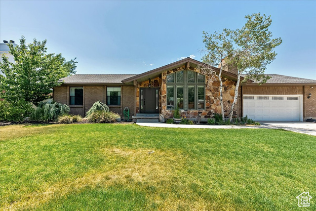 8892 S QUAIL RUN DR, Sandy, Utah 84093, 5 Bedrooms Bedrooms, ,4 BathroomsBathrooms,Residential,Single Family Residence,8892 S QUAIL RUN DR,2023270