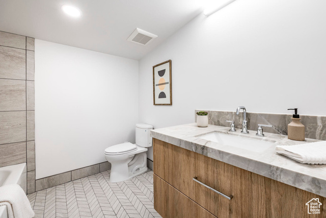 Photo 23 for MLS #2023976 at 656 N East Capitol St