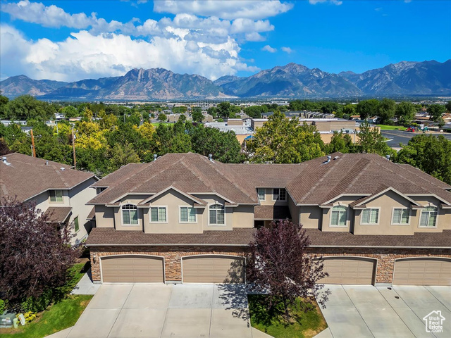 7047 S AUTUMN ASH CT, West Jordan UT 84084