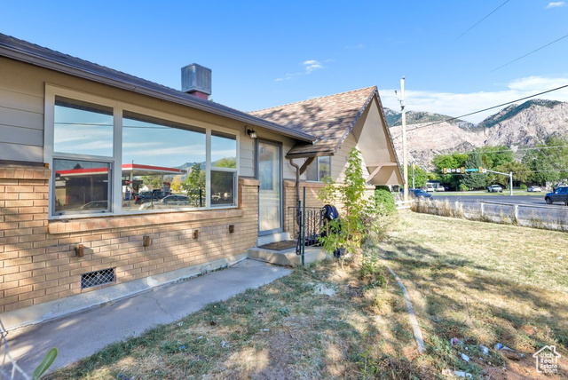 946 N 375 E, Harrisville UT 84404