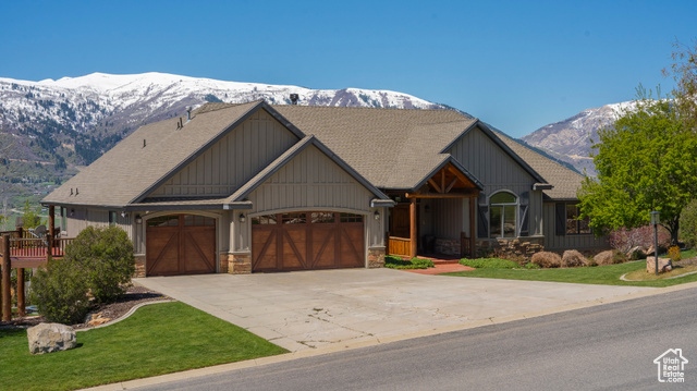 Craftsman house featuring a mountain view