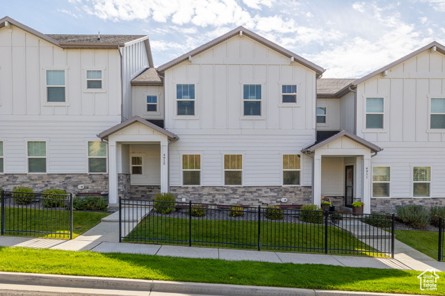 4915 N MARBLE FOX WAY #126, Lehi, Utah 84043, 4 Bedrooms Bedrooms, ,4 BathroomsBathrooms,Residential,Townhouse,4915 N MARBLE FOX WAY #126,2024700