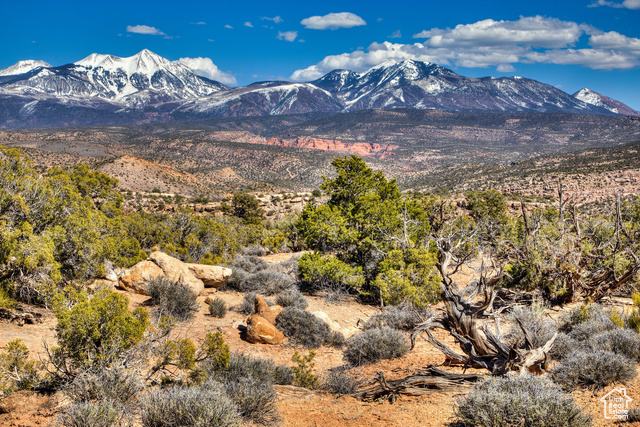 80 S MOUNTAIN DR, Moab, Utah 84532, ,Land,Residential,80 S MOUNTAIN DR,2025005