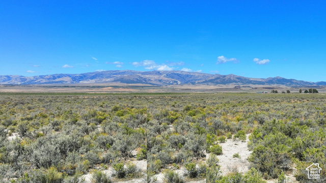 View of mountain feature