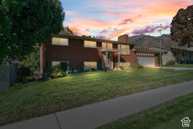 2505 SUNDOWN AVE, Cottonwood Heights, Utah 84121, 5 Bedrooms Bedrooms, ,3 BathroomsBathrooms,Residential,Single Family Residence,2505 SUNDOWN AVE,2025082