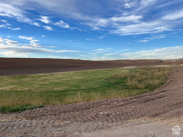 View of nature featuring a rural view