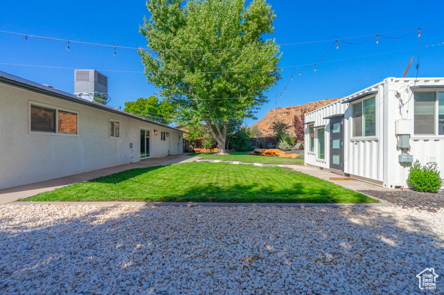 Photo 31 for MLS #2025983 at 1135 E Redwood Tree St