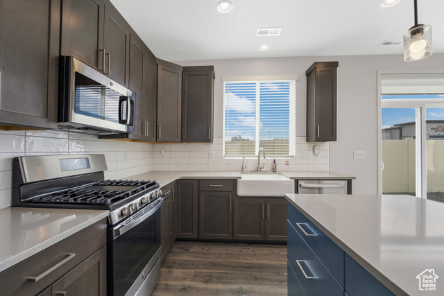 Photo 8 for MLS #2026234 at 2917 W 3970 South #53