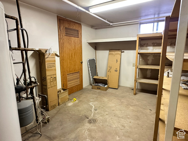 Photo 23 for MLS #2026392 at 10 S Main St