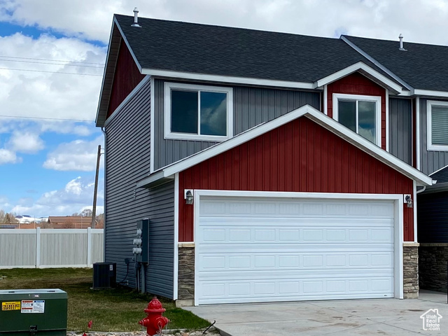 22 E CEDAR LN, Malad City, Idaho 83252, 3 Bedrooms Bedrooms, ,3 BathroomsBathrooms,Residential,Townhouse,22 E CEDAR LN,2026676