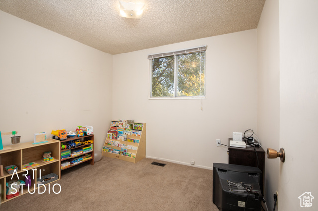 Photo 14 for MLS #2026825 at 601 E Pali St