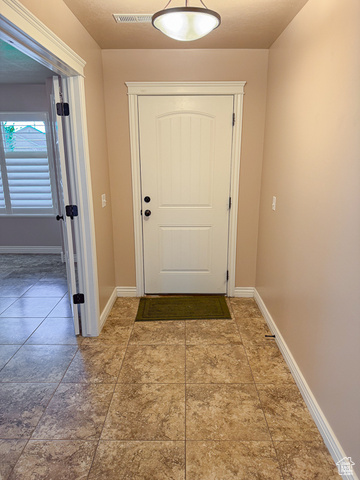 Photo 4 for MLS #2027278 at 1806 Park Dr