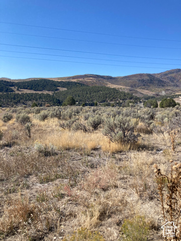 View of mountain feature