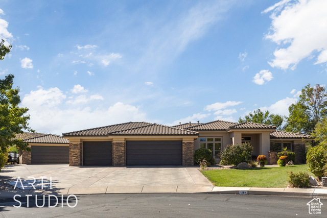 1285 SUMMERWOOD CIR, Santa Clara, Utah 84765, 4 Bedrooms Bedrooms, ,3 BathroomsBathrooms,Residential,Single Family Residence,1285 SUMMERWOOD CIR,2028511