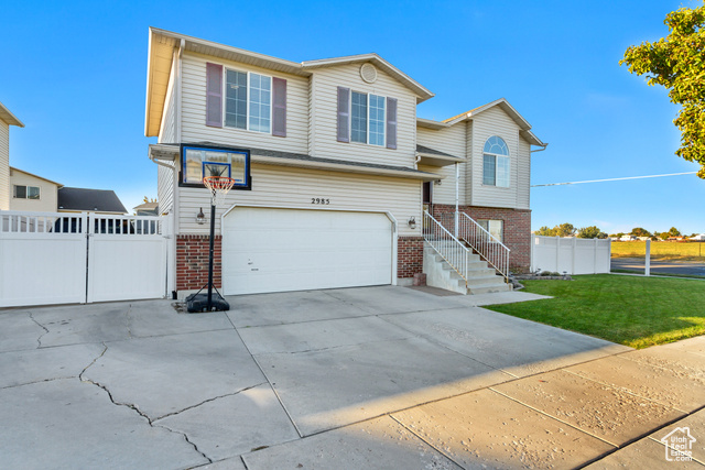 2985 W 2025 S, Syracuse, Utah 84075, 5 Bedrooms Bedrooms, ,2 BathroomsBathrooms,Residential,Single Family Residence,2985 W 2025 S,2028679