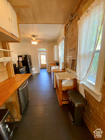 Photo 5 for MLS #2029376 at 931 E Laird Ave