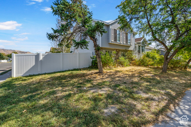 1072 STARCREST DR, Salt Lake City, Utah 84116, 5 Bedrooms Bedrooms, ,3 BathroomsBathrooms,Residential,Single Family Residence,1072 STARCREST DR,2029746