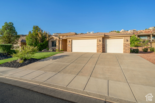 View of front facade with a garage