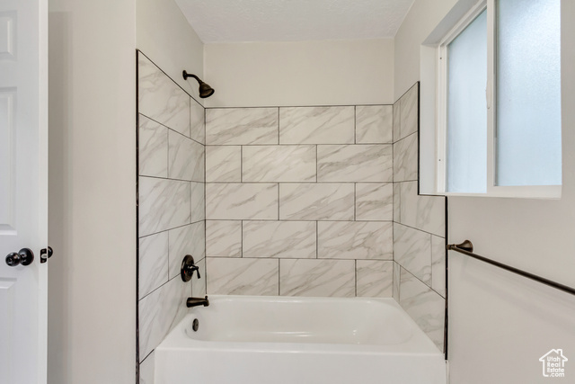 Photo 6 for MLS #2030155 at 2609 S Lake St