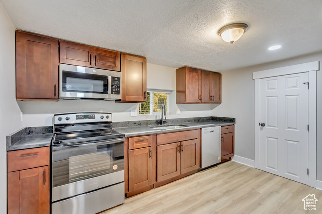 Photo 23 for MLS #2030155 at 2609 S Lake St