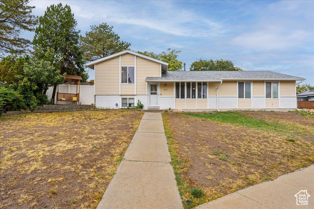 5862 S SESAME ST, Taylorsville UT 84129