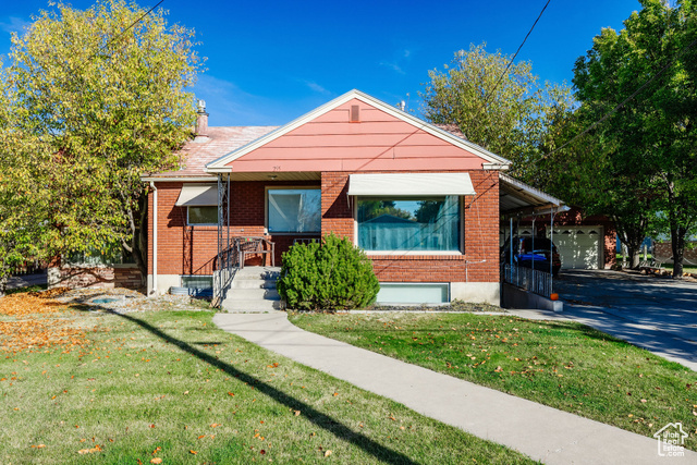 255 W 500 N, Logan, Utah 84321, 3 Bedrooms Bedrooms, ,3 BathroomsBathrooms,Residential,Duplex,255 W 500 N,2030265