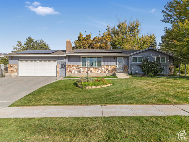 8707 S BUENA VISTA DR, Sandy, Utah 84094, 5 Bedrooms Bedrooms, ,3 BathroomsBathrooms,Residential,Single Family Residence,8707 S BUENA VISTA DR,2030335