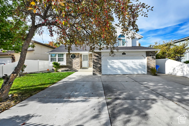 5280 W WAKE ROBIN DR, West Jordan UT 84081