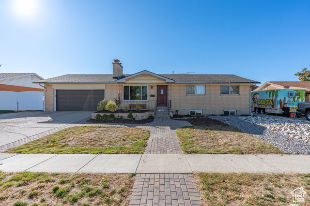 380 E RENA AVE, Midvale, Utah 84047, 4 Bedrooms Bedrooms, ,3 BathroomsBathrooms,Residential,Single Family Residence,380 E RENA AVE,2030681