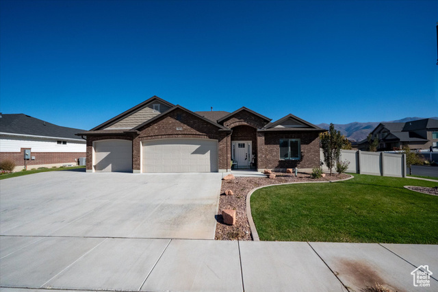 543 S WILLOW PINE LN, Layton UT 84041