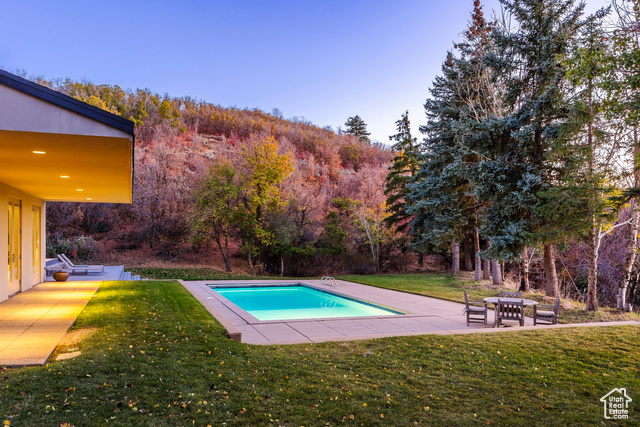 Photo 42 for MLS #2031387 at 671 N Freeze Creek Cir