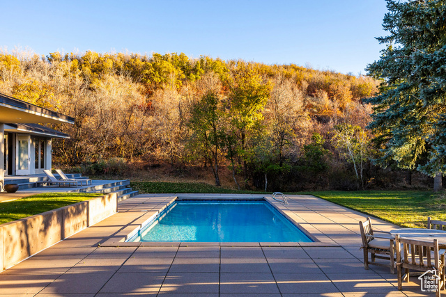 Photo 44 for MLS #2031387 at 671 N Freeze Creek Cir