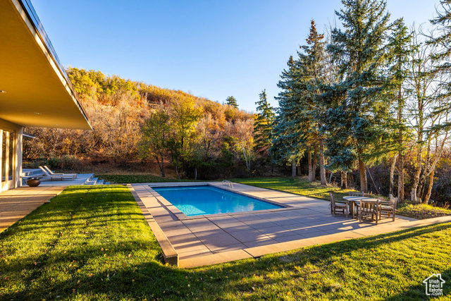 Photo 45 for MLS #2031387 at 671 N Freeze Creek Cir