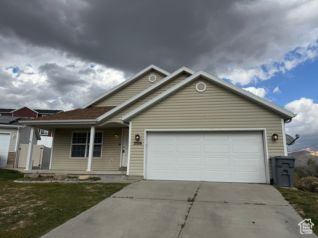 2526 N PEAR PL, Saratoga Springs UT 84045