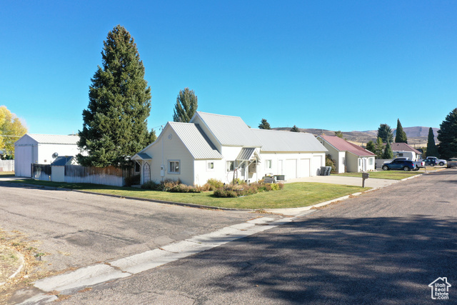 251 DONAHUE AVE, Soda Springs ID 83276