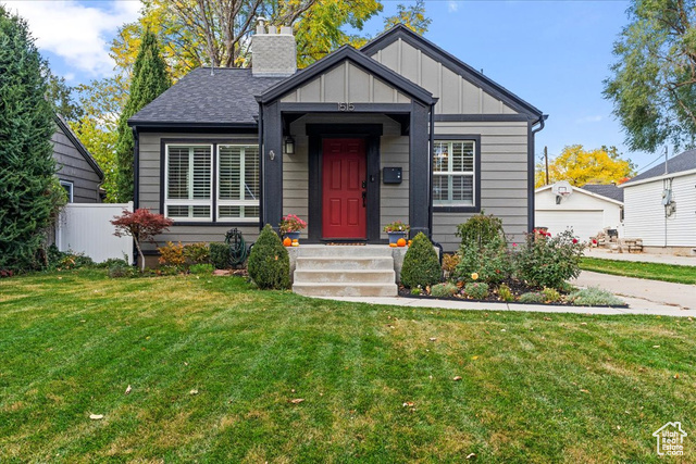 View of front of the home