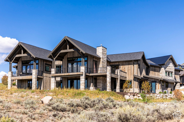 Photo 2 for MLS #2032213 at 1254 N Explorer Peak Cir