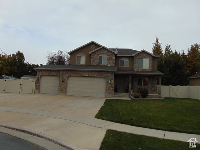 572 W 2575 S, Syracuse, Utah 84075, 5 Bedrooms Bedrooms, ,4 BathroomsBathrooms,Residential,Single Family Residence,572 W 2575 S,2032416