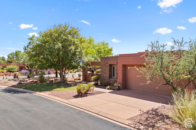Photo 19 for MLS #2032451 at 2255 N Tuweap Dr #30