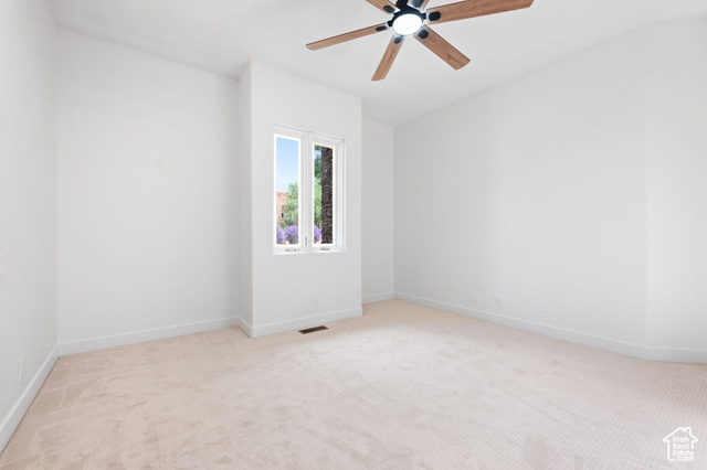 Photo 17 for MLS #2032451 at 2255 N Tuweap Dr #30