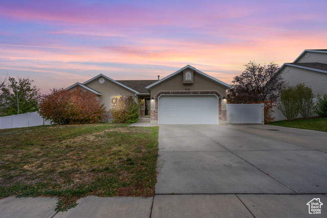 3531 S SWAN LAKE CIR, Magna, Utah 84044, 6 Bedrooms Bedrooms, ,3 BathroomsBathrooms,Residential,Single Family Residence,3531 S SWAN LAKE CIR,2032883