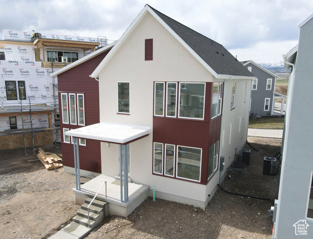 6769 LAKE AVE #324