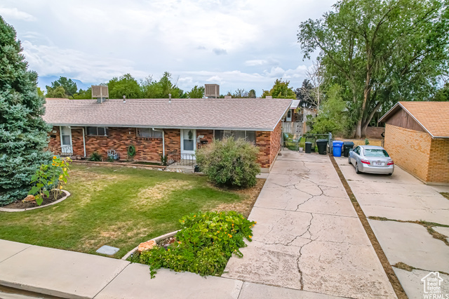 Photos are from before current tenants. This charming duplex in central Orem offers a fantastic opportunity for both owner-occupants or investors. Each unit features 2 bedrooms and 1 bathroom. Unit 237 had a full bathroom remodel and updates to the kitchen in 2023. Located close to shopping, dining, and other amenities, this property promises convenience and accessibility. Whether you're looking to generate rental income or enjoy the benefits of an owner-occupied investment, this duplex is a solid choice in a highly desirable location.