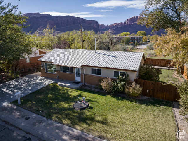 321 PARK RD, Moab, Utah 84532, 3 Bedrooms Bedrooms, ,1 BathroomBathrooms,Residential,Single Family Residence,321 PARK RD,2033339