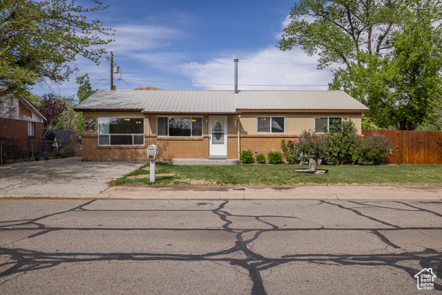321 PARK RD, Moab UT 84532